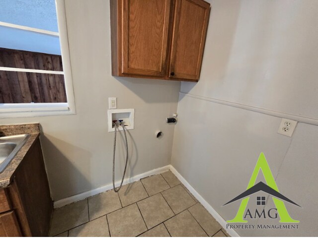 Photo - 2075 Alton St