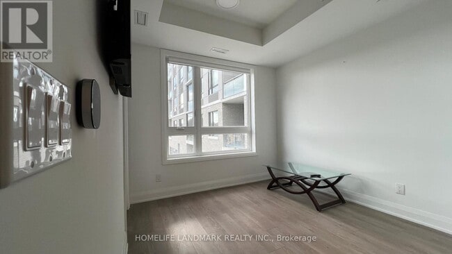 Photo - 3250 Carding Mill Trail Unit 206