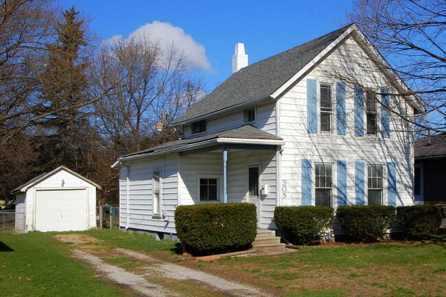 Building Photo - Nice 2-Bedroom Home In a Nice Quiet Neighborhood Near Elkhart General Hospital