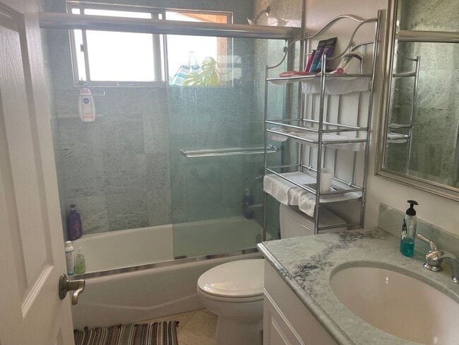 6342 Clara Lee Ave
