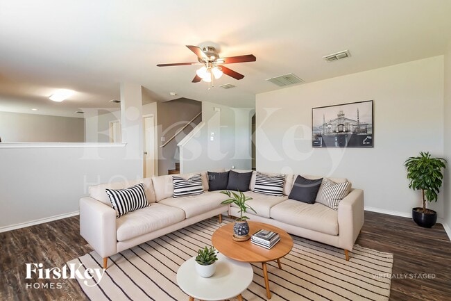 Photo - 2809 Spencer Cir