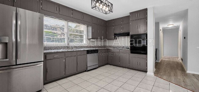 Photo - 206 Evenview Cir