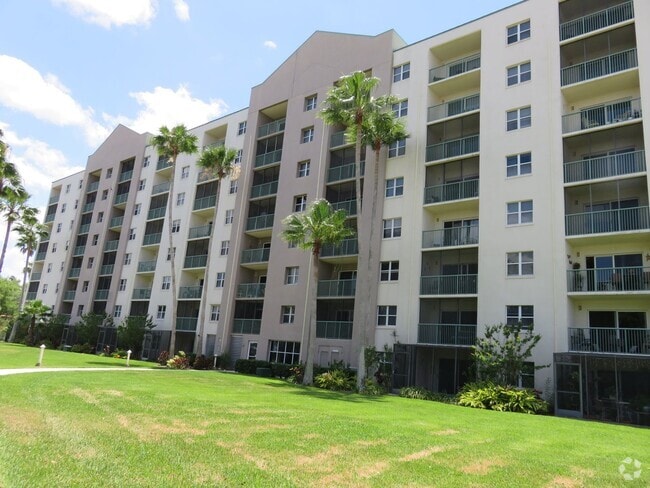 Building Photo - Turnkey 2/2 in a resort community golf and... Unit #109 Rental