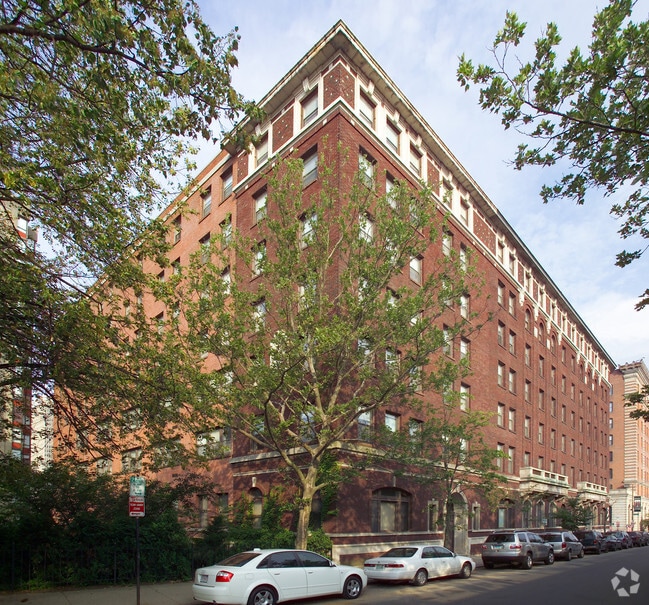 Chestnut Apartments