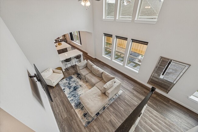 Photo - 7933 Spring Run Dr