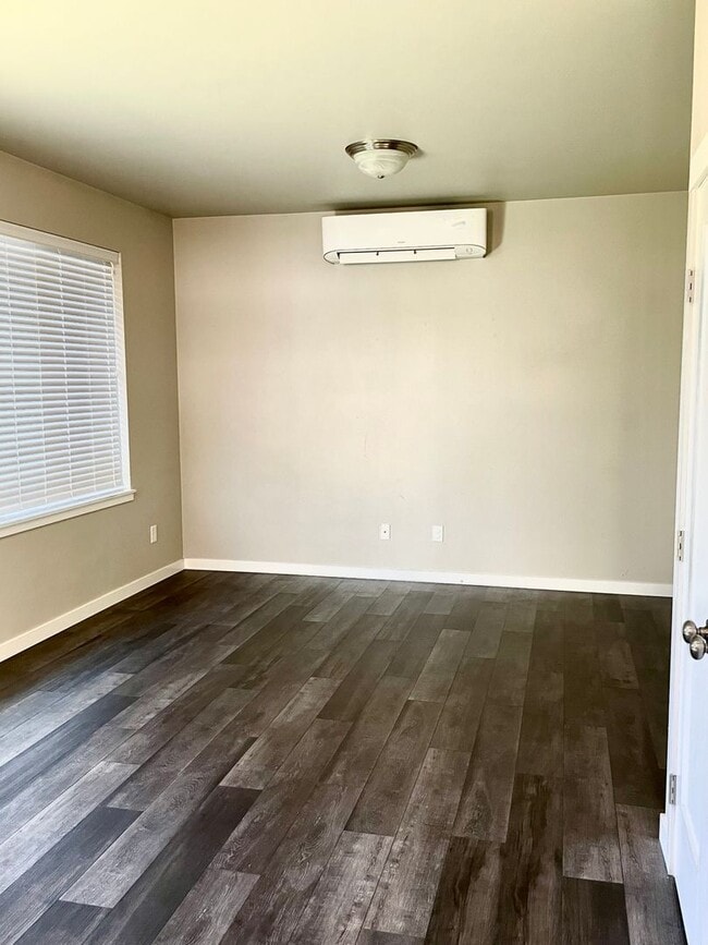 Photo - 717 E Street Unit 101