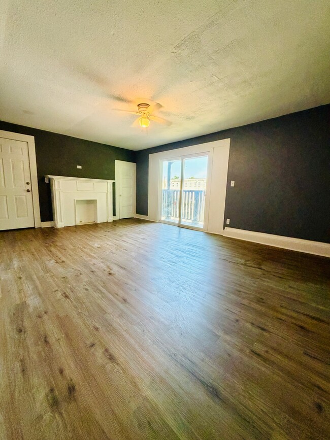 Photo - 2317-2319 Walnut St Unit 2319