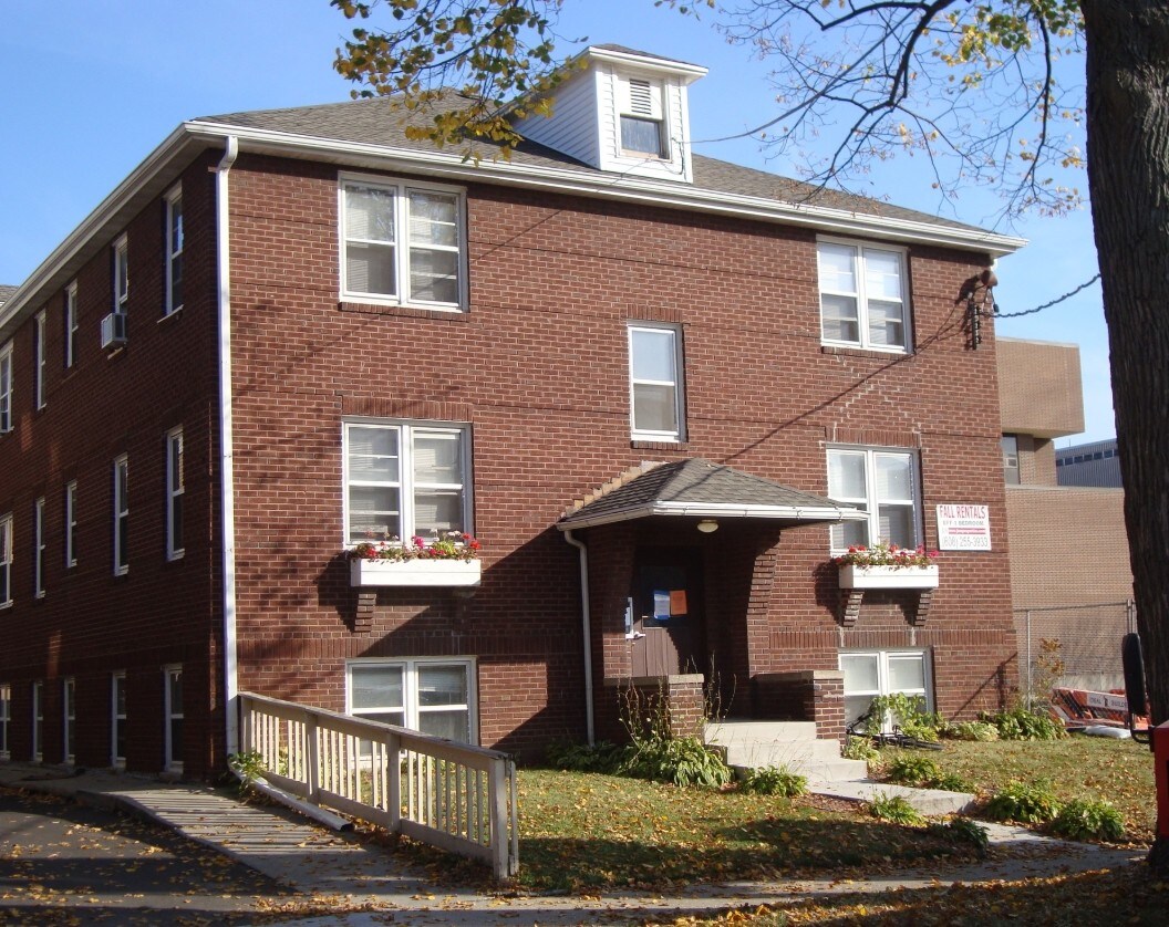 Photo - 1218 Spring St Apartments