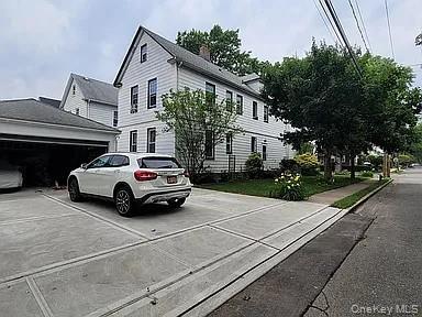Photo - 182 Lowell Ave Unit upper