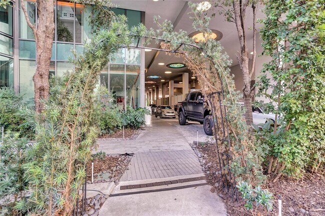 Photo - 1300 S Miami Ave Unidad 2306