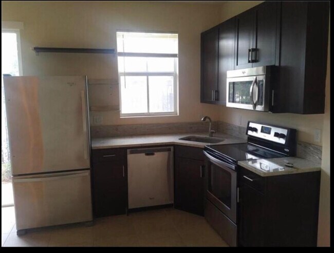 Photo - 6996 Long Pine Cir