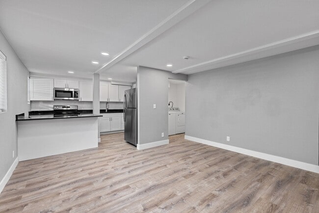 1213 12th St