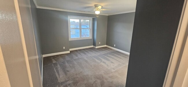 Photo - 94 Tennis Plaza Rd