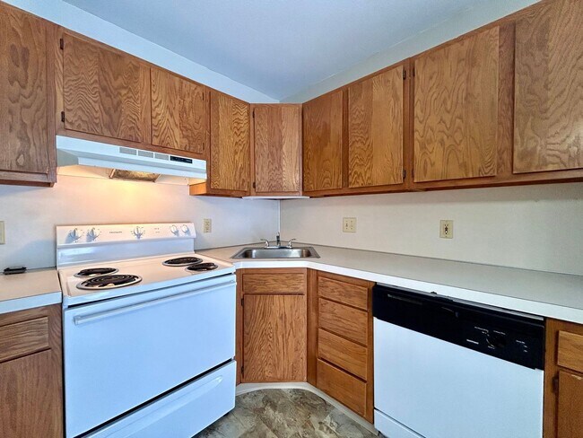 Photo - 3924 Kenowa Ave Unidad #1