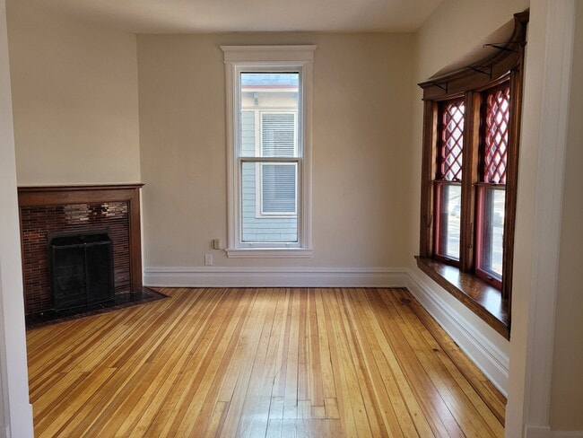 Photo - 1305 Judson Ave Unit 2