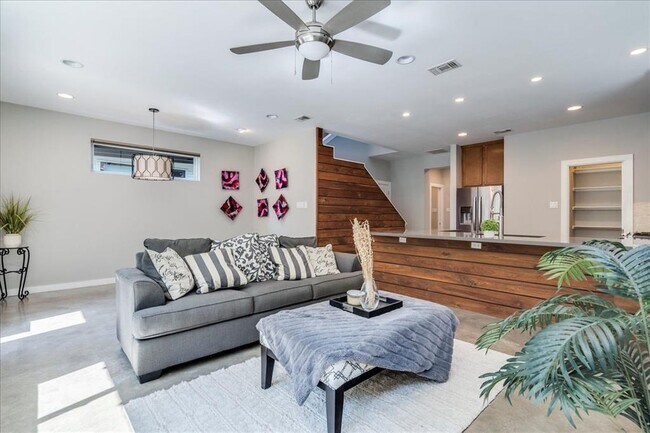 Photo - 3505 Villa Ct