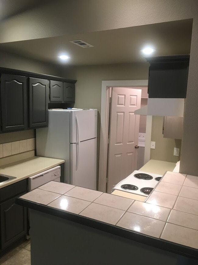 Photo - 719-721 N Storer Ave Unit 719 Storer