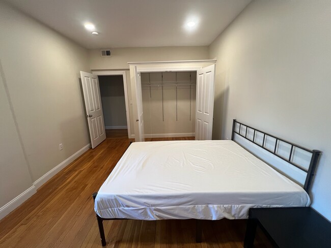 2021 Commonwealth Ave Unit 2021 Commonwealth Ave