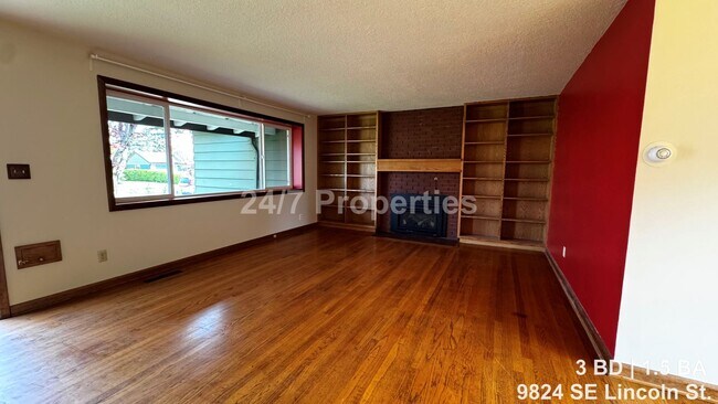 Photo - Vibrant 3BD | 1.5BA Home w/ Yard - SE Portland