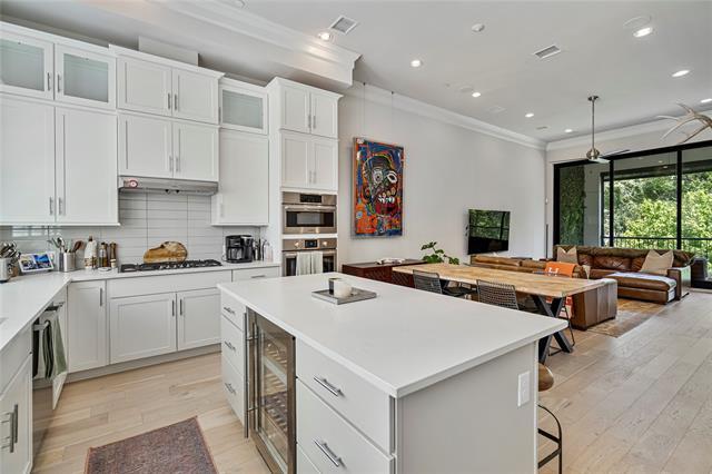 Photo - 2157 Wenge Ln