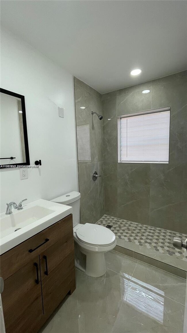 Photo - 604 Glenn Pkwy