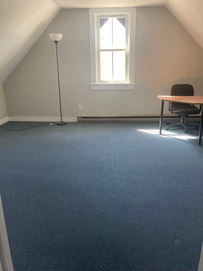 Photo - 93 Greenwood Ave Unit Third Floor