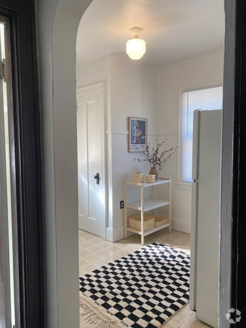 Building Photo - 2141 Hannaford Ave Unit #1 Rental