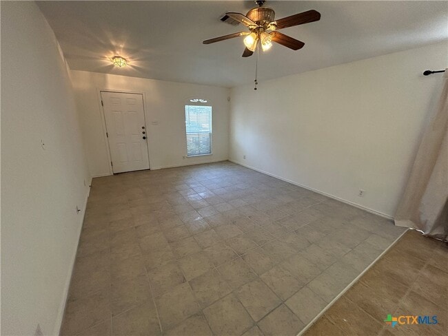 Photo - 369 Starling Creek