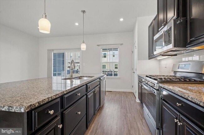 Photo - 214 Bamboo Dr