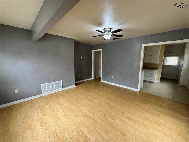 Photo - 2841 Featherston Ave