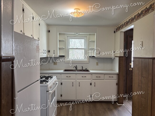 Photo - 1844 S Beacon Ave