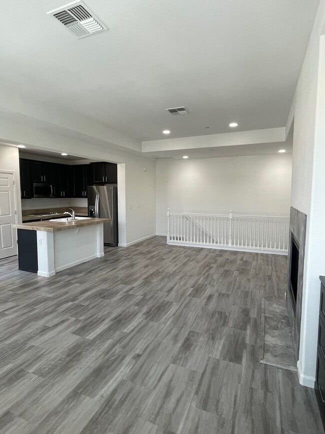 Photo - Move-In Ready Damonte Ranch Townhome