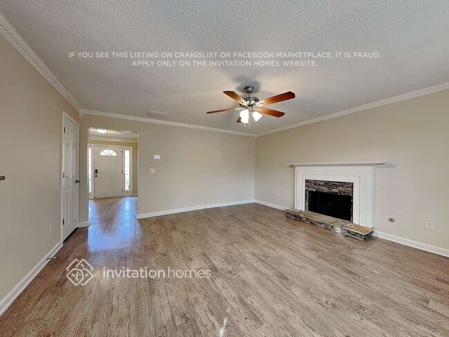 Photo - 4017 St George Walk SW