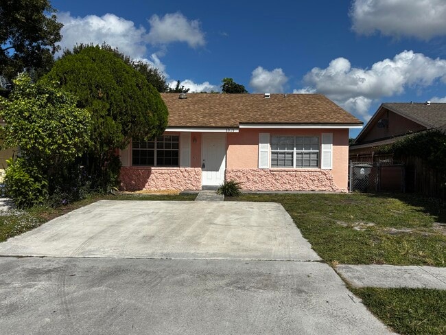 Photo - 3919 Wilshire St