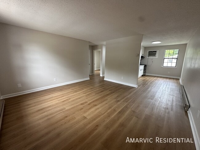 Photo - 2482 W Raleigh Blvd