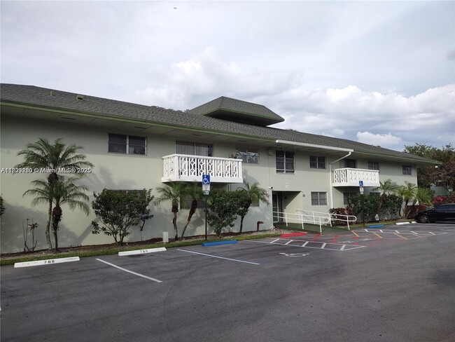 Photo - 4200 NW 3rd Ct Condo Unit 308
