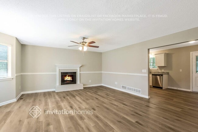 Photo - 155 Russell Dr