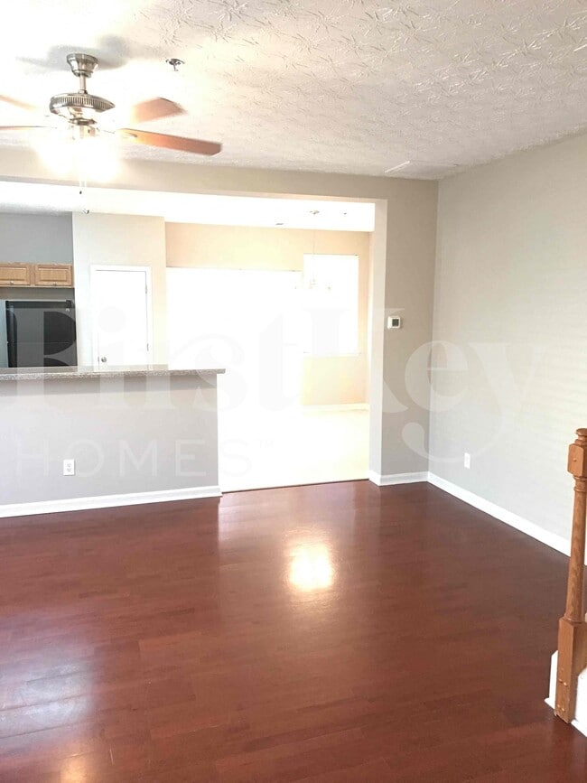 Photo - 114 Ellis Drive