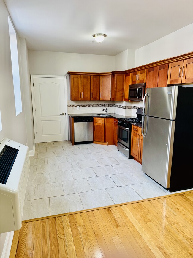 Building Photo - 45 S Broadway Unit 2A