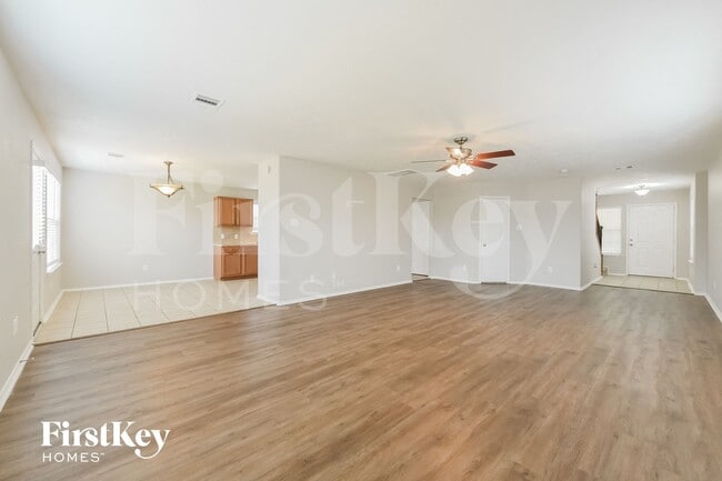 Photo - 7330 Winter Song Dr