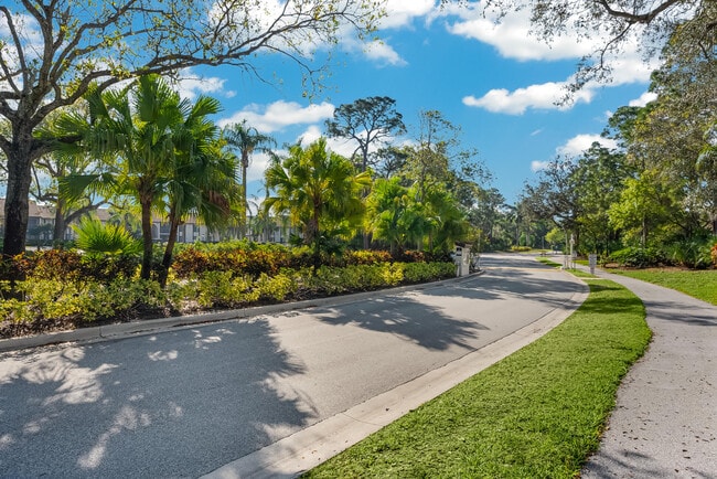 Photo - 1575 SW Silver Pine Way Unit 108g2