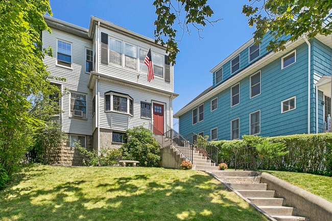 Photo - 723 Fellsway