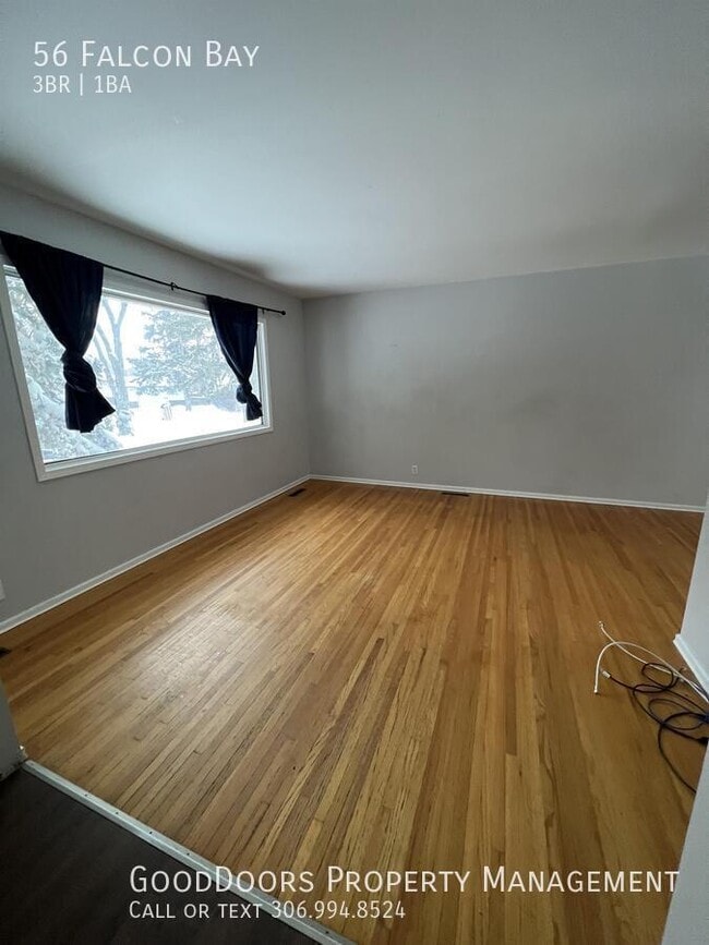 Photo - 56 Falcon Bay