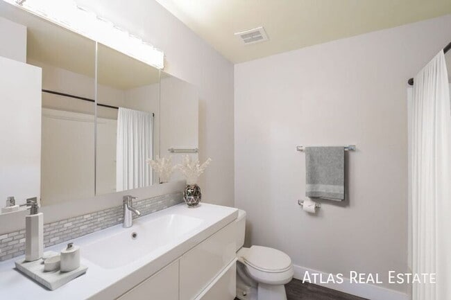 Photo - 3150 N Harlan St Unit 01