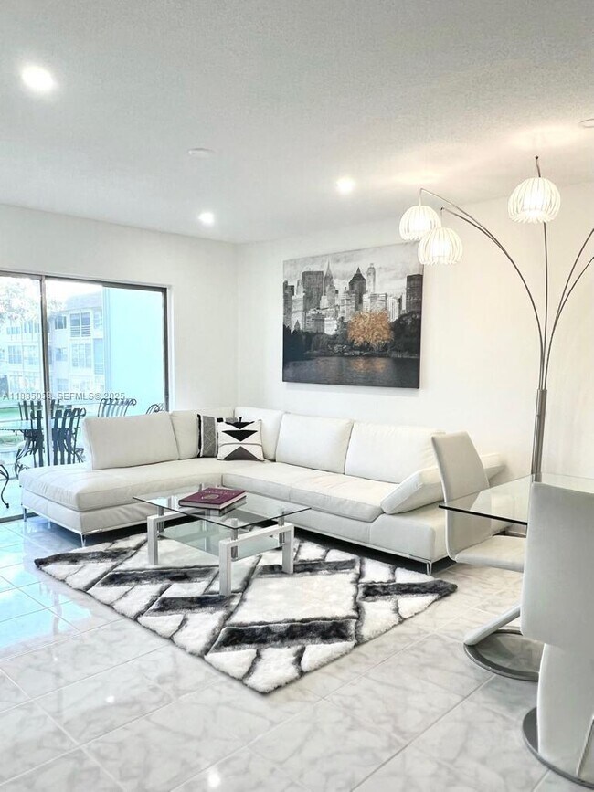 Photo - 5051 W Oakland Park Blvd Unit 204