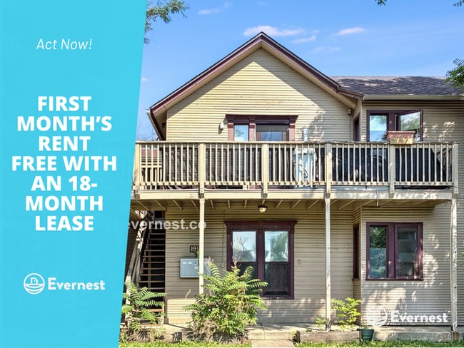 Building Photo - 1915 Pine St