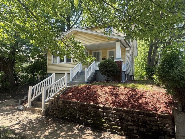 Building Photo - 1500 Sweitzer Ave