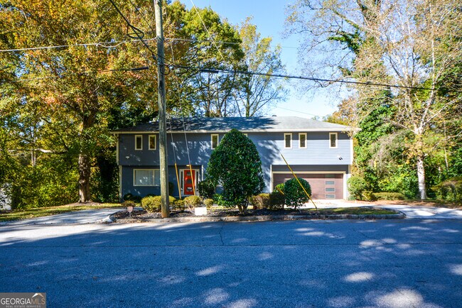 Photo - 2704 Margaret Mitchell Dr NW