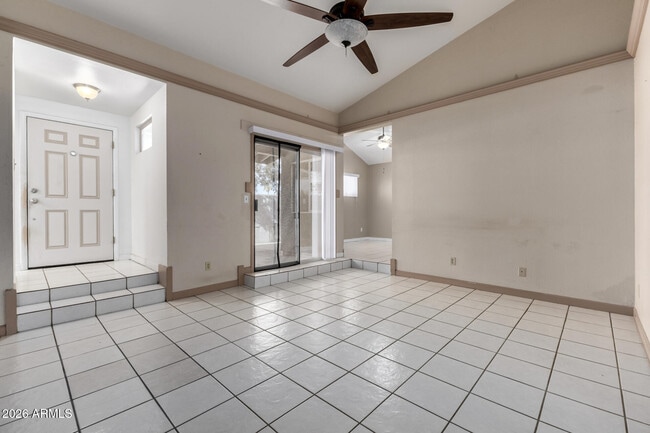 Photo - 911 S Hacienda Dr