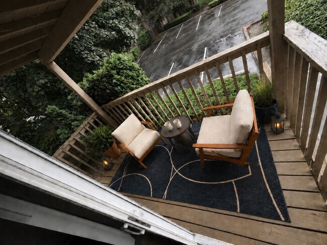 Amber Glen Apartments